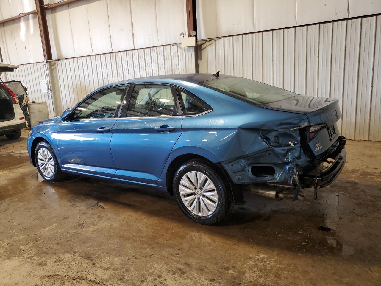 2019 Volkswagen Jetta - Image 2