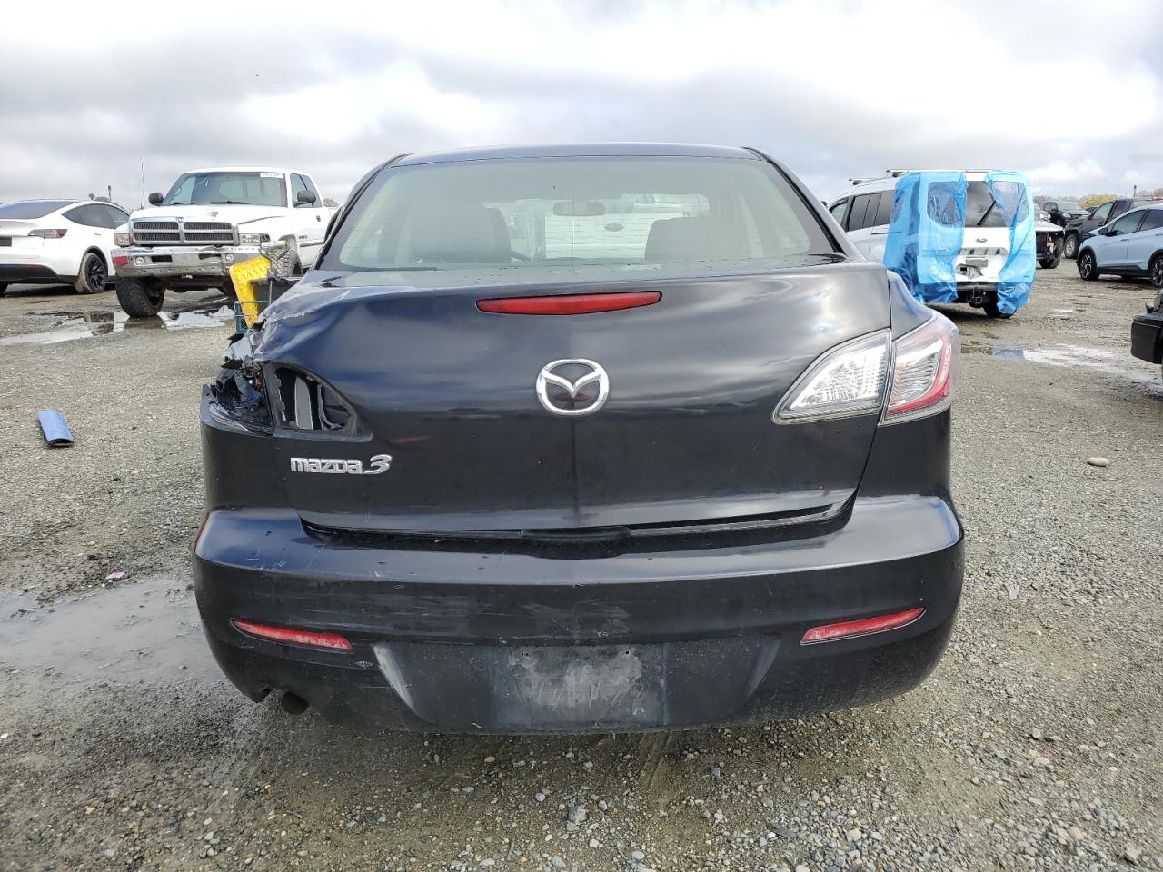 2012 Mazda 3 - Image 6