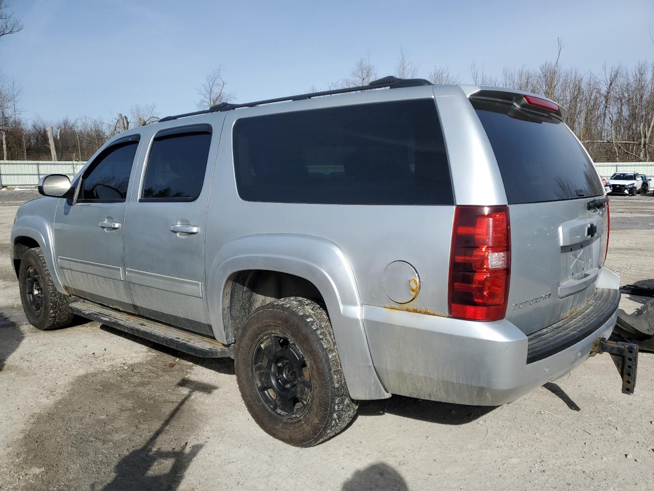 2012 Chevrolet Suburban - Image 2