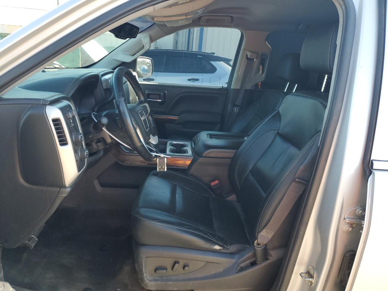 2017 GMC Sierra - Image 7