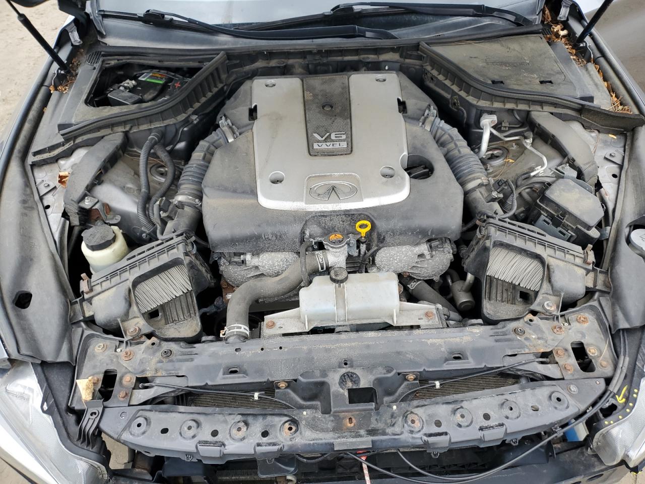 2015 Infiniti Q50 - Image 11