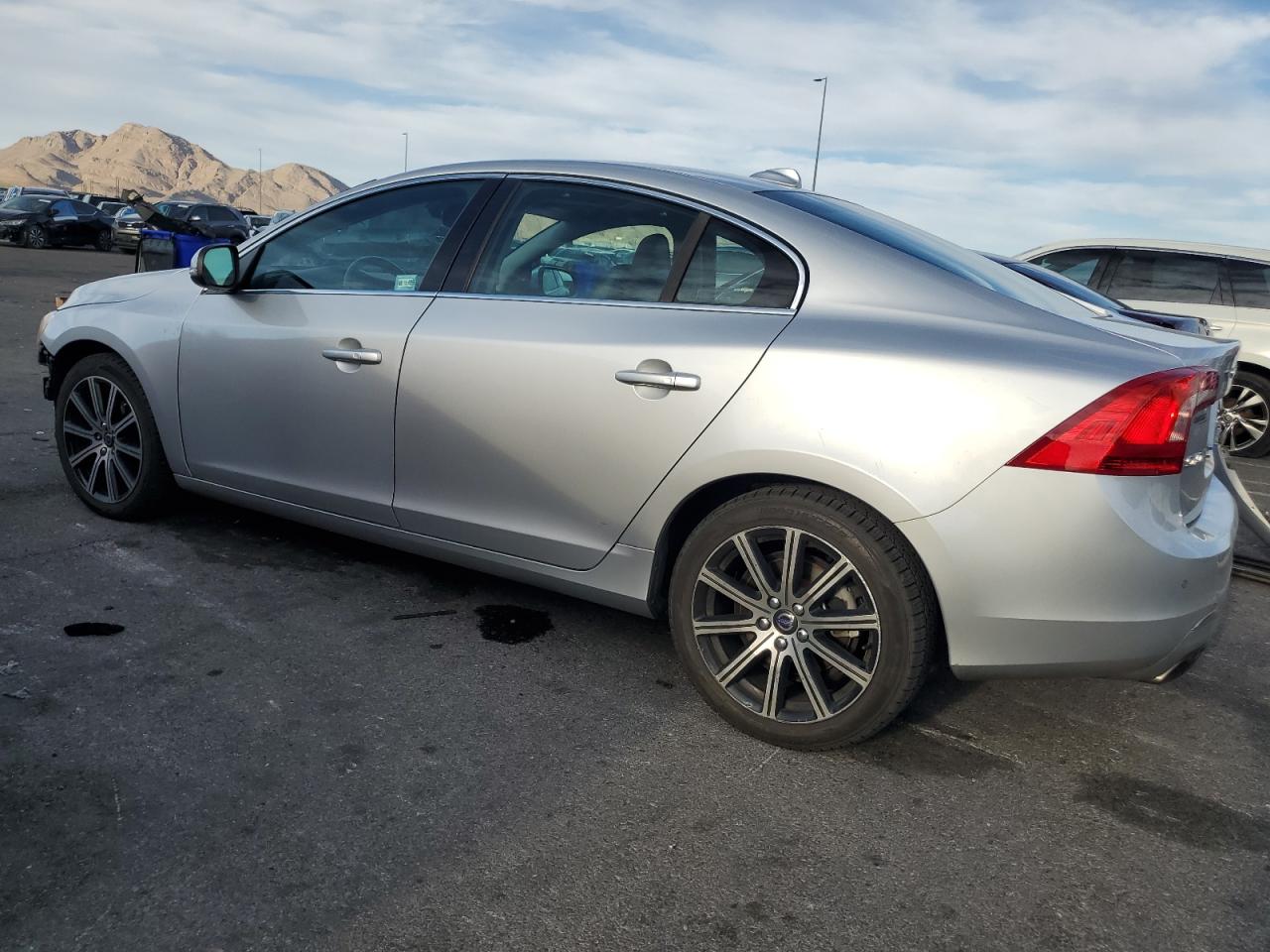 2018 Volvo S60 - Image 2