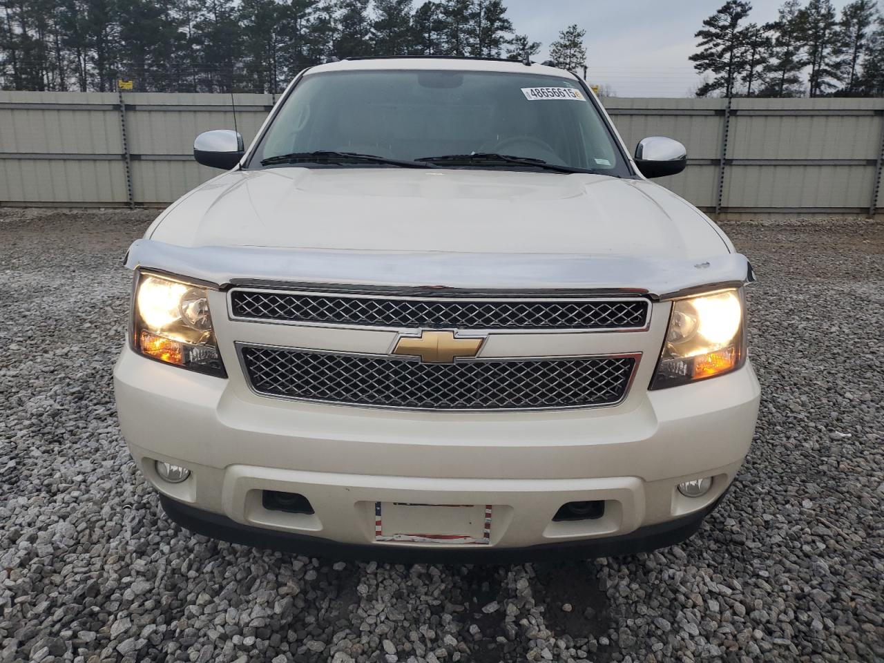 2011 Chevrolet Avalanche - Image 5