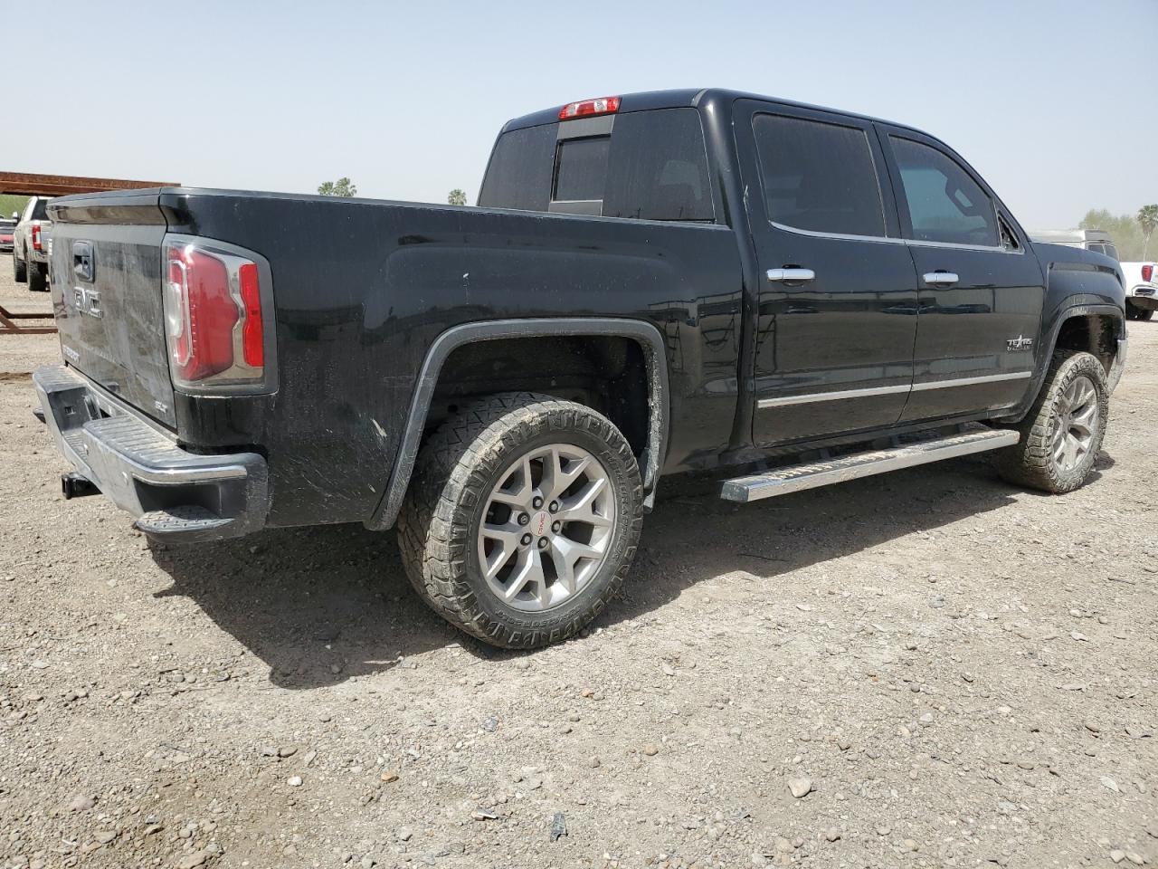 2018 GMC Sierra - Image 3