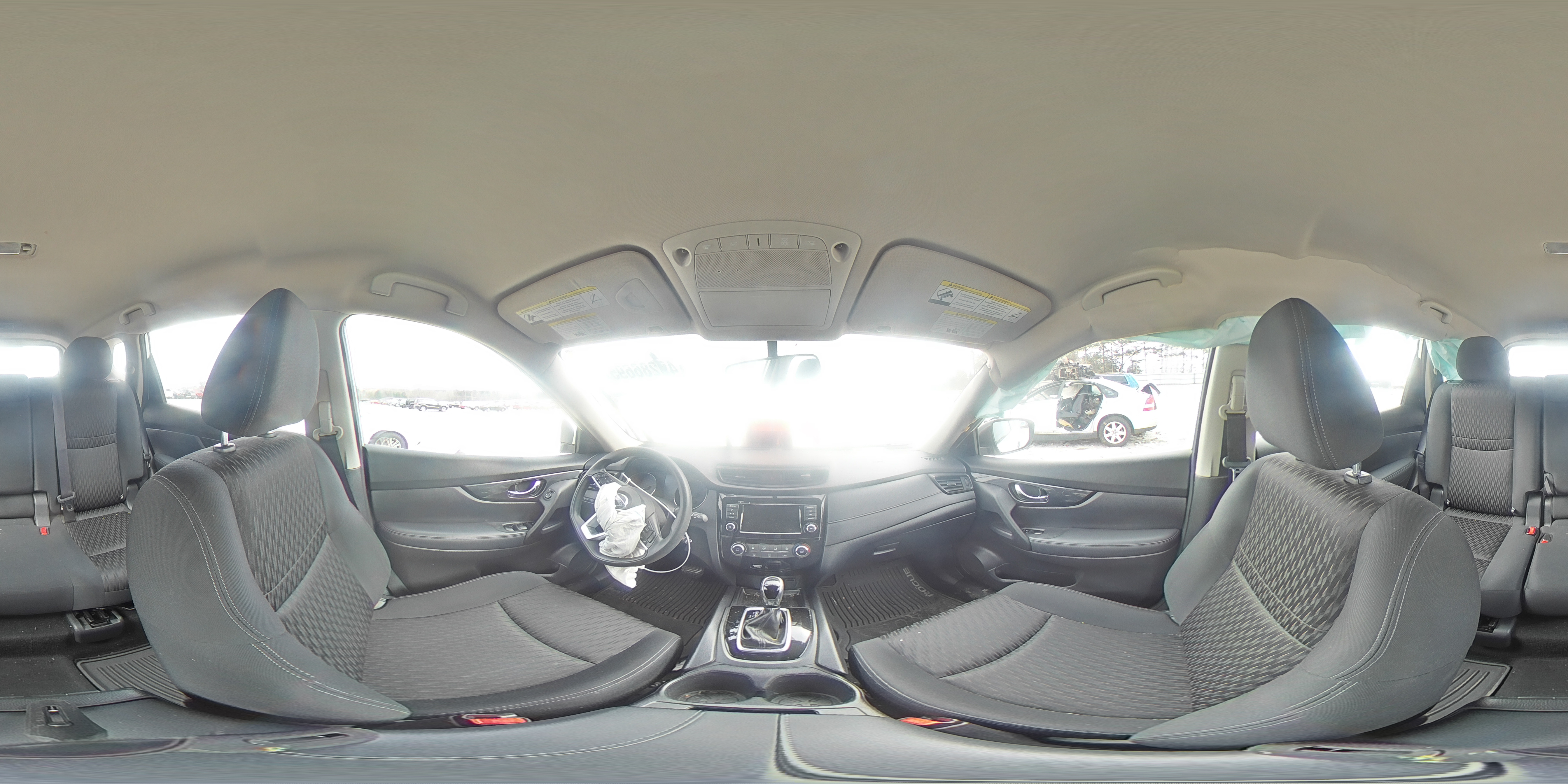 2018 Nissan Rogue - Image 13