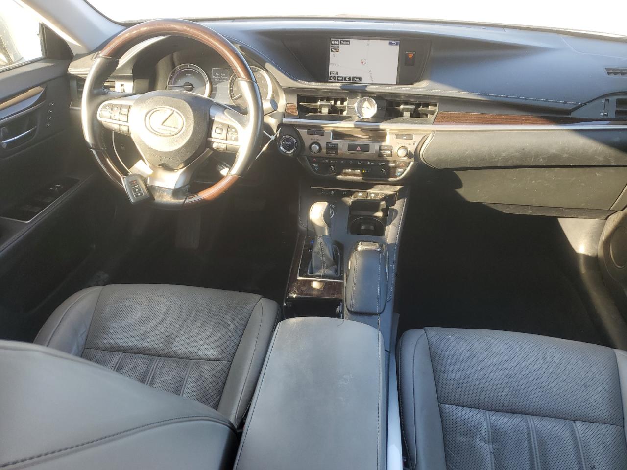 2016 Lexus ES - Image 8