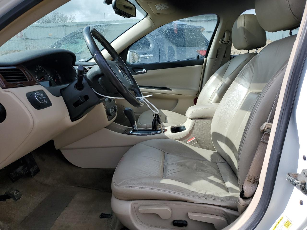 2011 Chevrolet Impala - Image 7