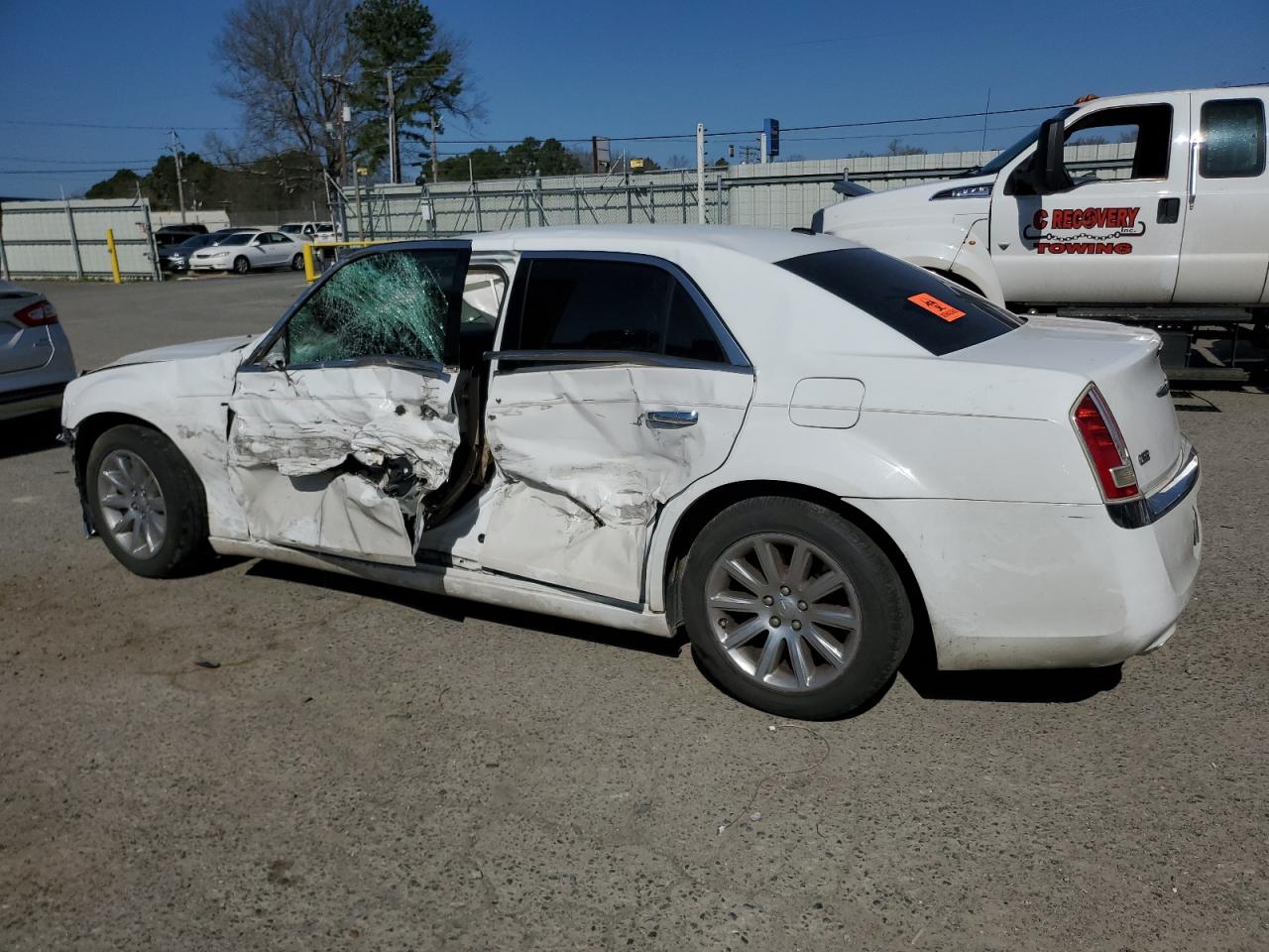 2014 Chrysler 300 - Image 2