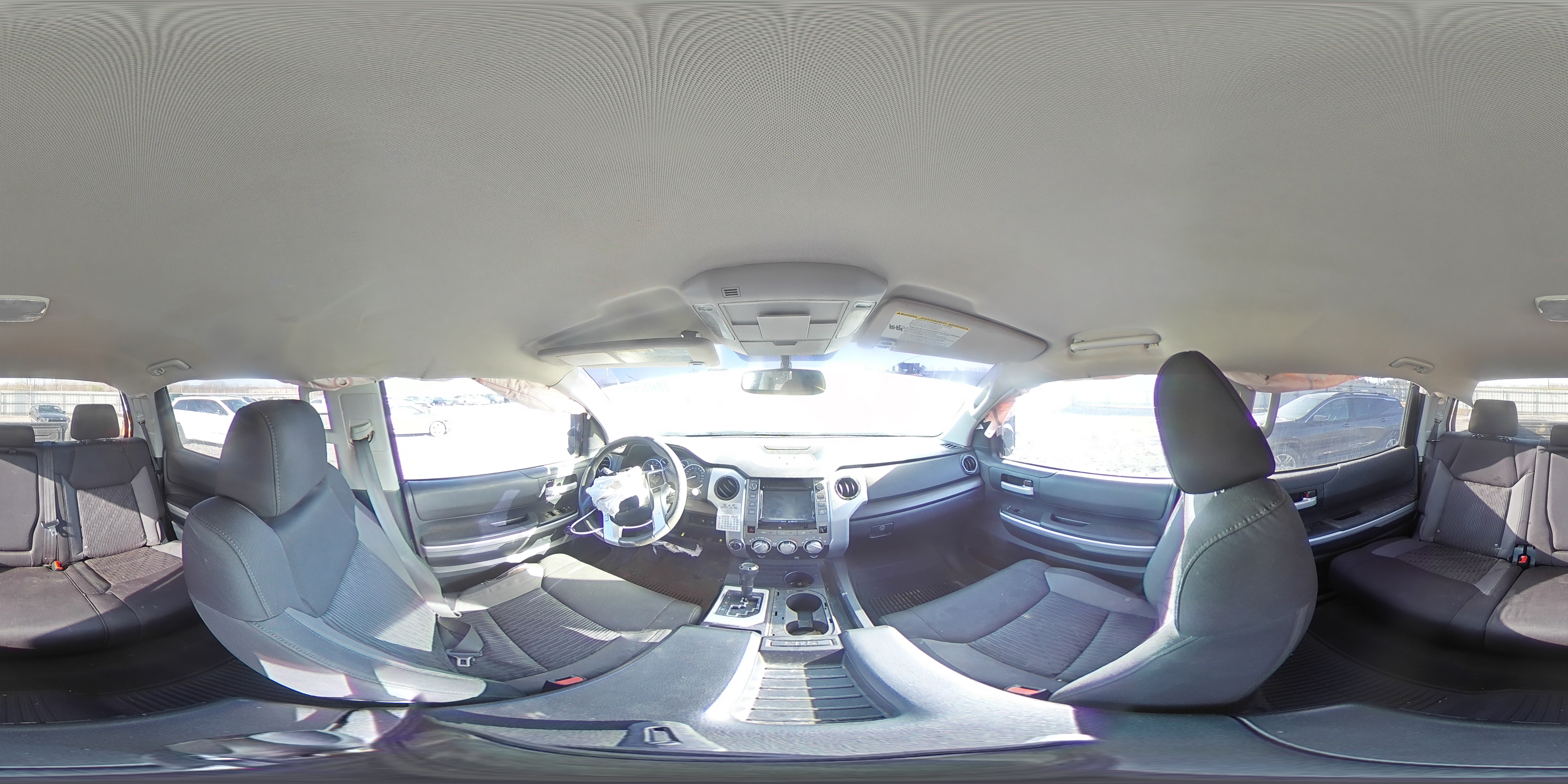 2014 Toyota Tundra - Image 13