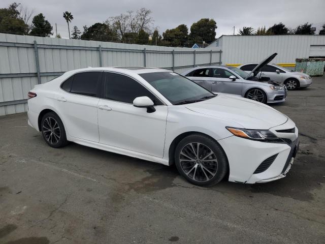  TOYOTA CAMRY 2020 Белый