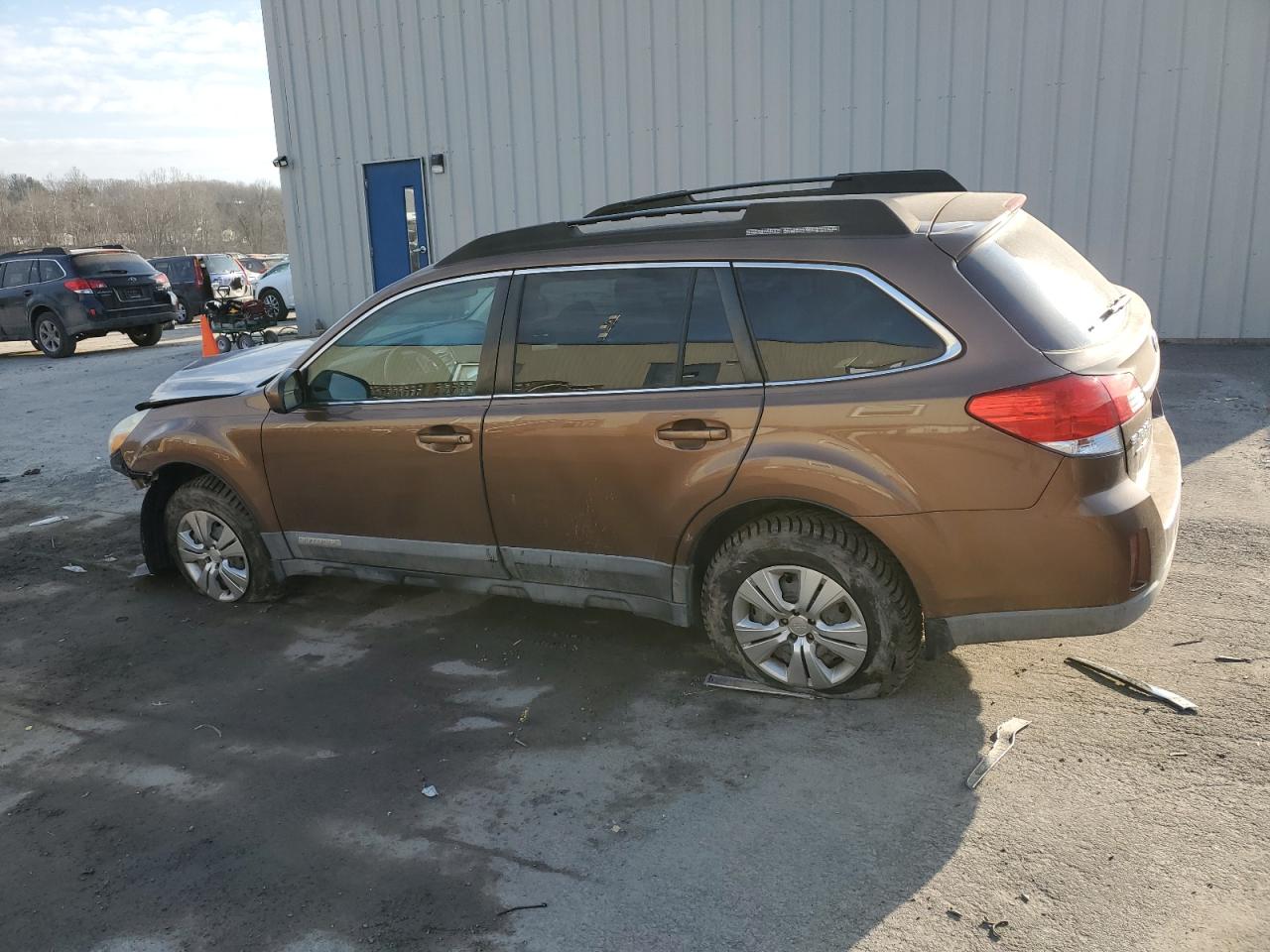 2011 Subaru Outback - Image 2