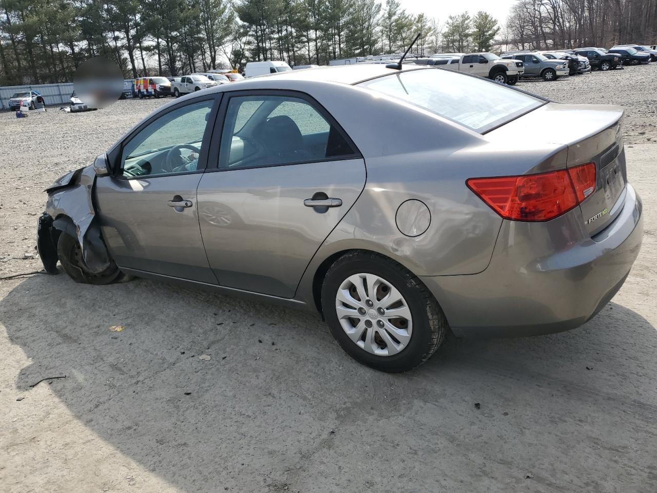 2012 Kia Forte - Image 2
