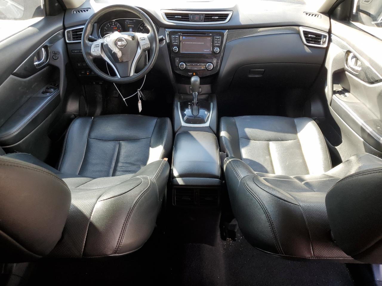 2015 Nissan Rogue - Image 8