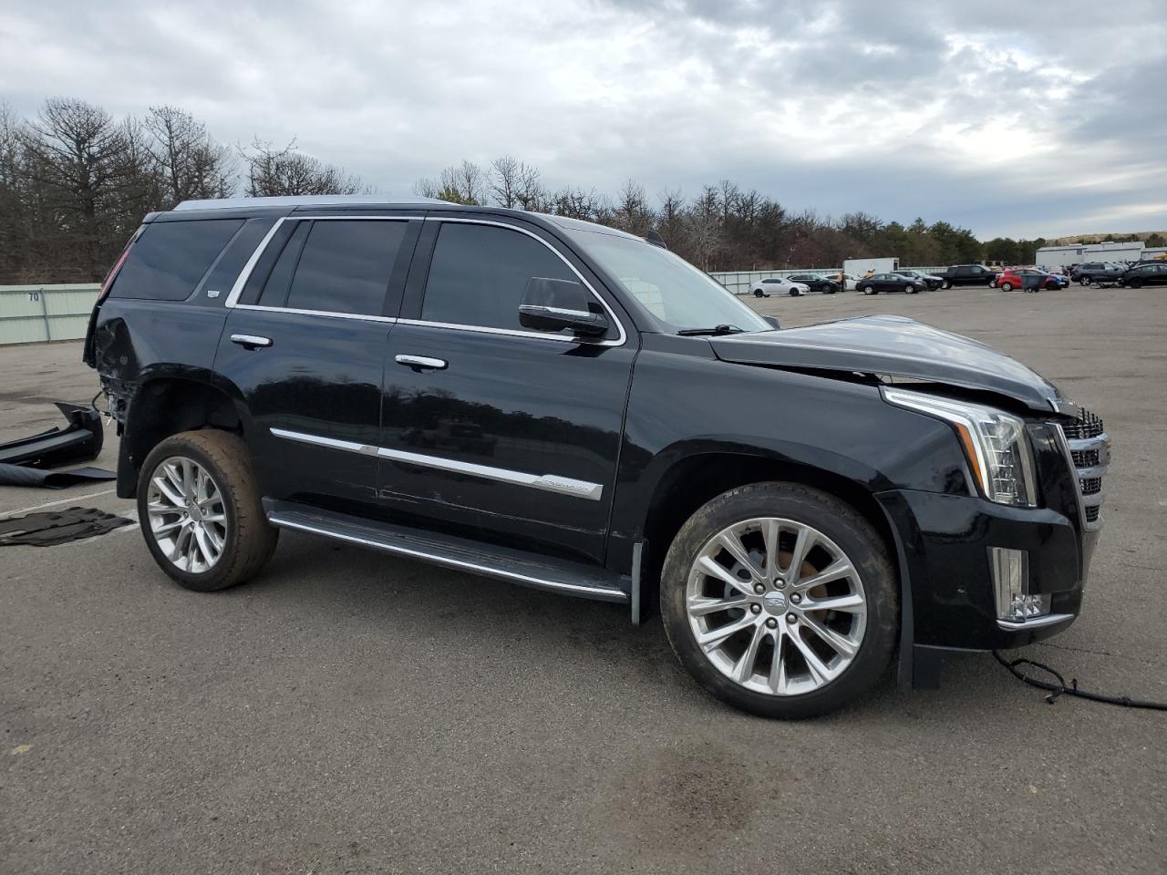 2018 Cadillac Escalade - Image 4