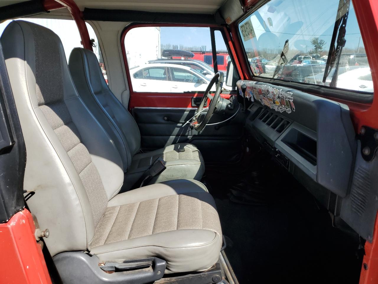 1994 Jeep Wrangler - Image 11