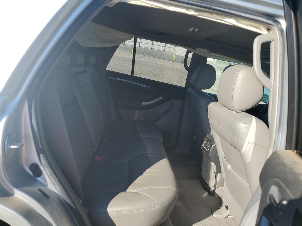 2007 Toyota 4Runner - Image 11