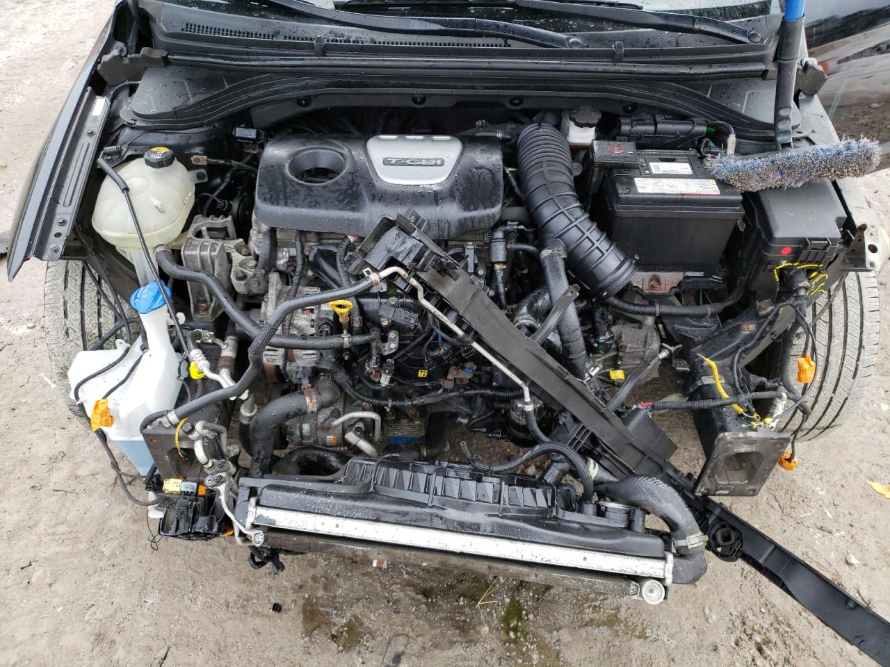 2017 Hyundai Elantra - Image 11