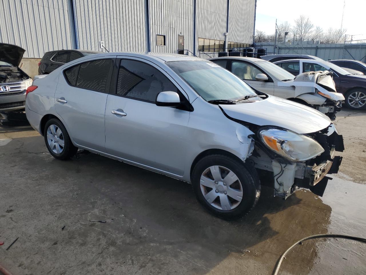 2014 Nissan Versa - Image 4