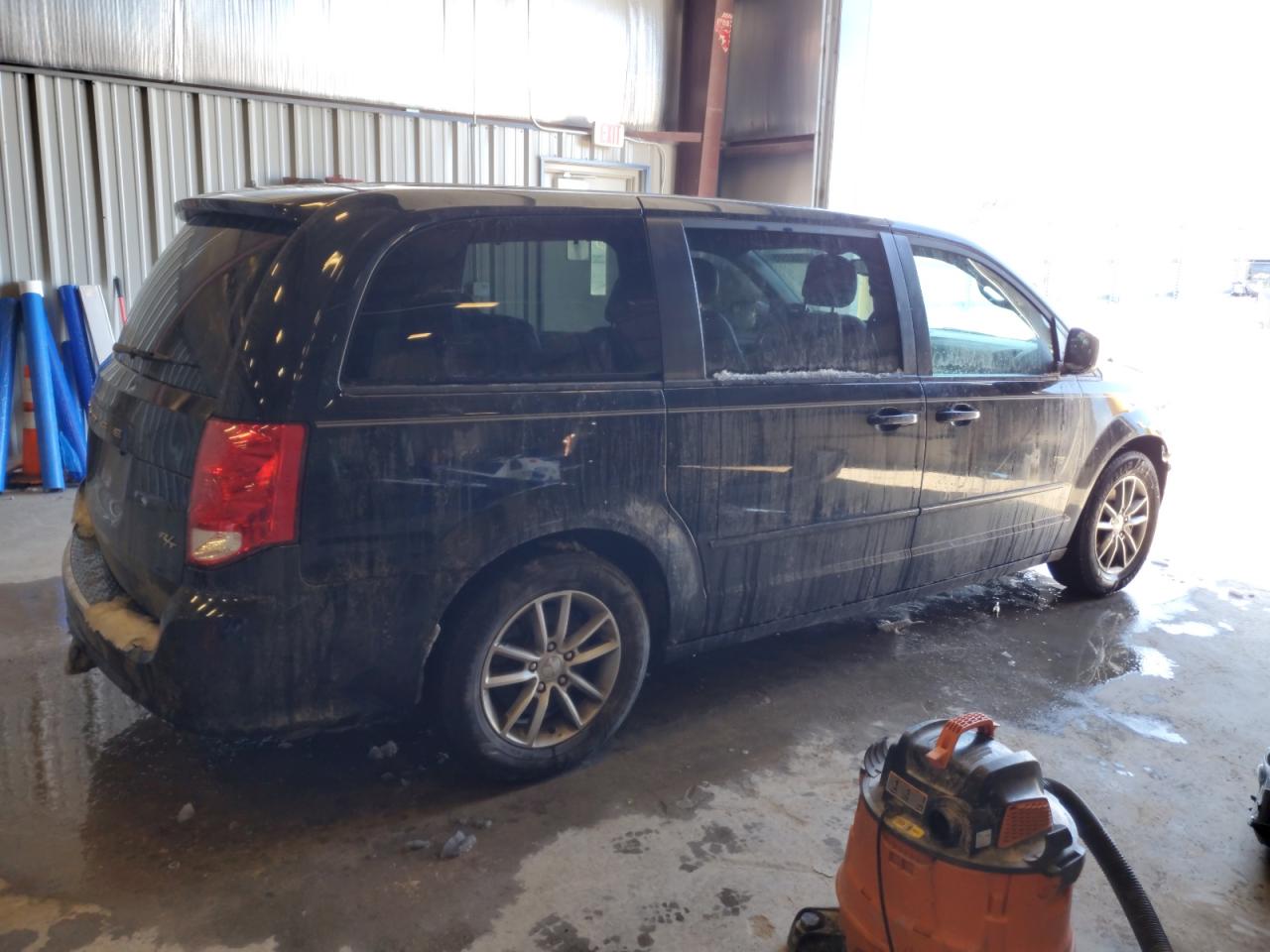 2014 Dodge Caravan - Image 3