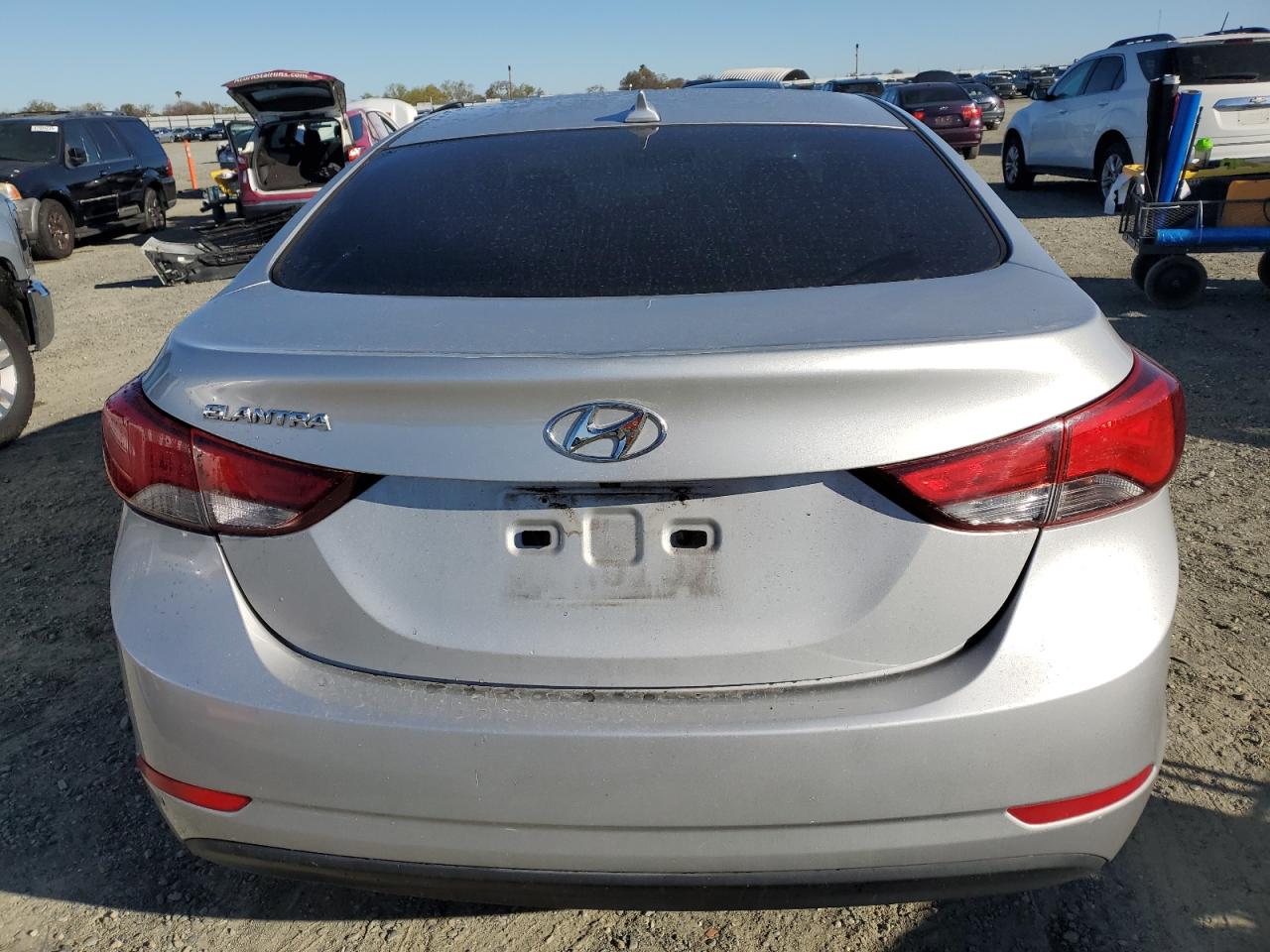 2016 Hyundai Elantra - Image 6