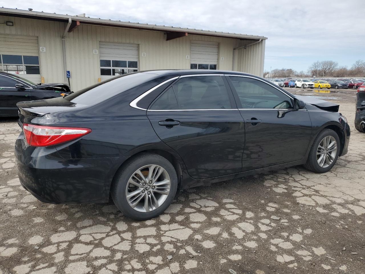 2015 Toyota Camry - Image 3