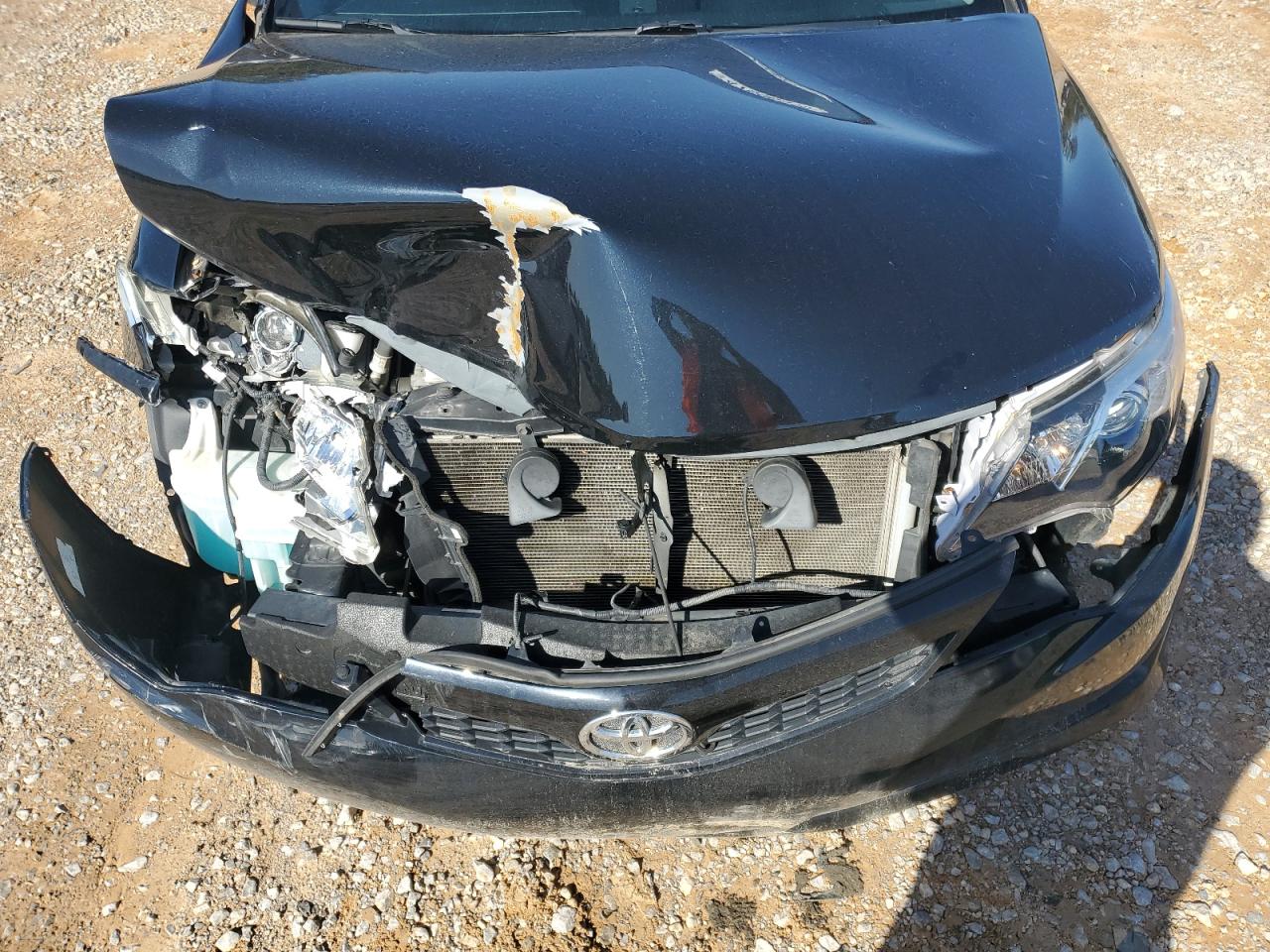 2012 Toyota Camry - Image 13