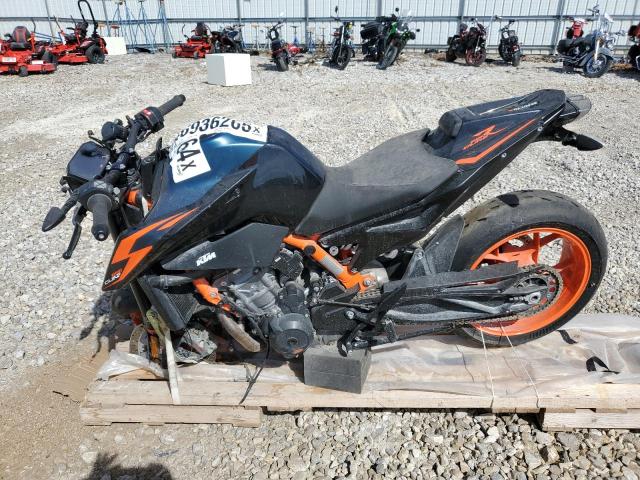 2023 KTM 890 DUKE R