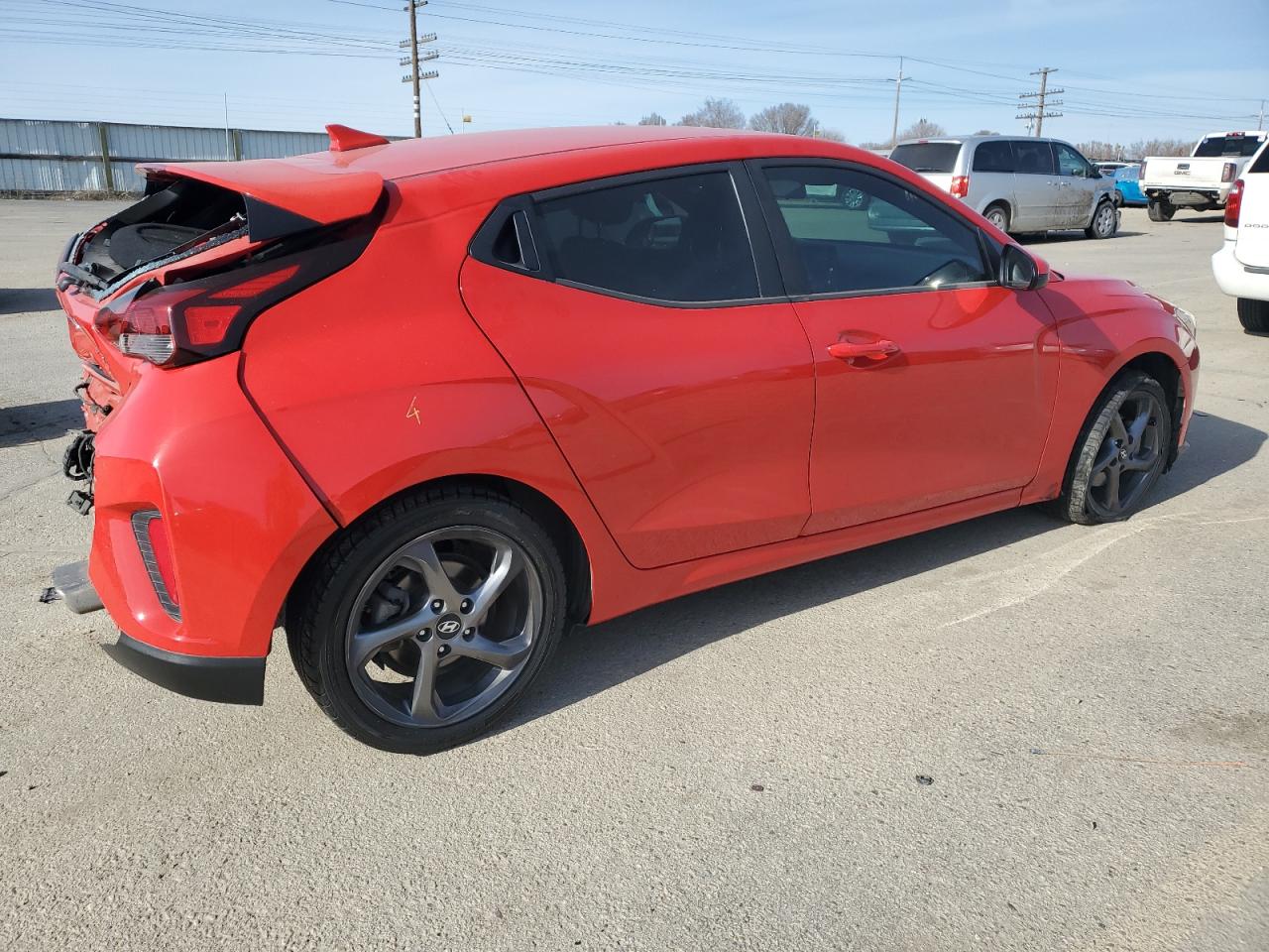 2019 Hyundai Veloster - Image 3