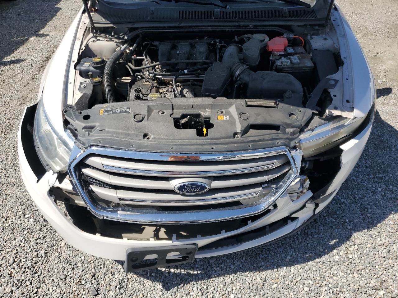 2013 Ford Taurus - Image 11
