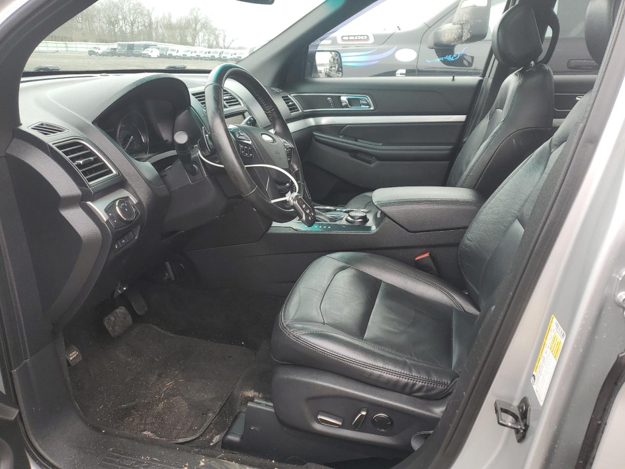 2016 Ford Explorer - Image 7