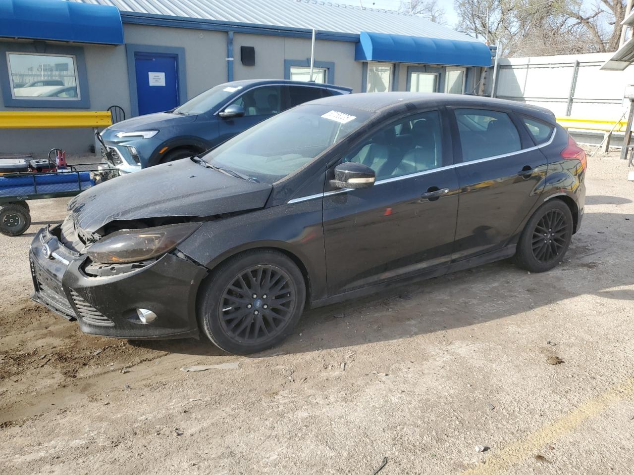 2013 Ford Focus Titanium for Sale in Wichita, KS - Front End