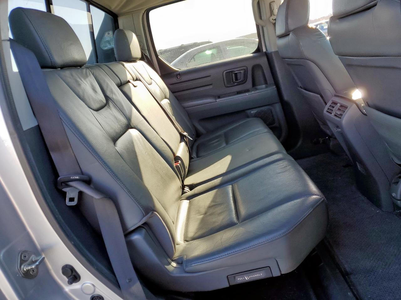 2007 Honda Ridgeline - Image 10