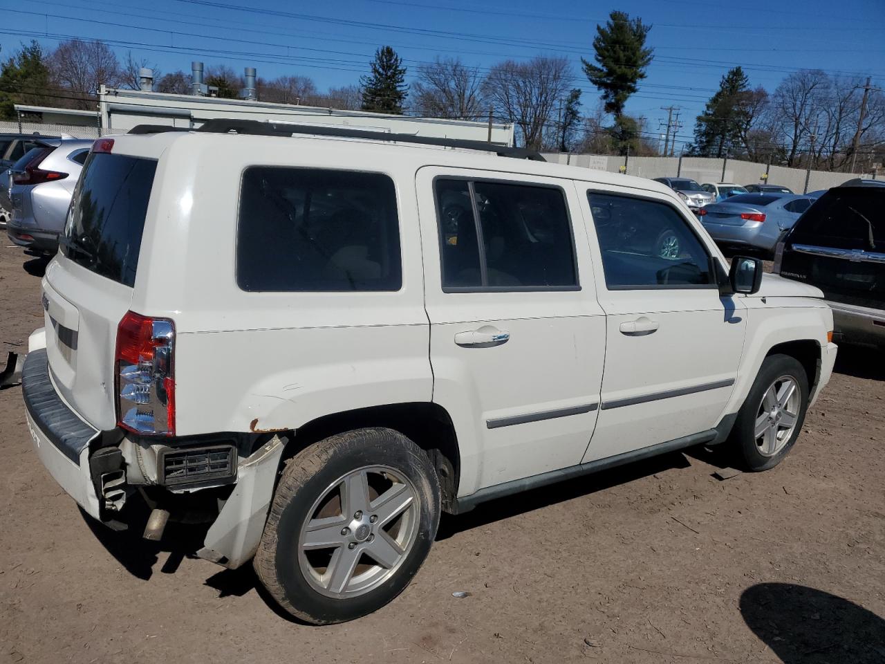 2010 Jeep Liberty (Patriot) - Image 3