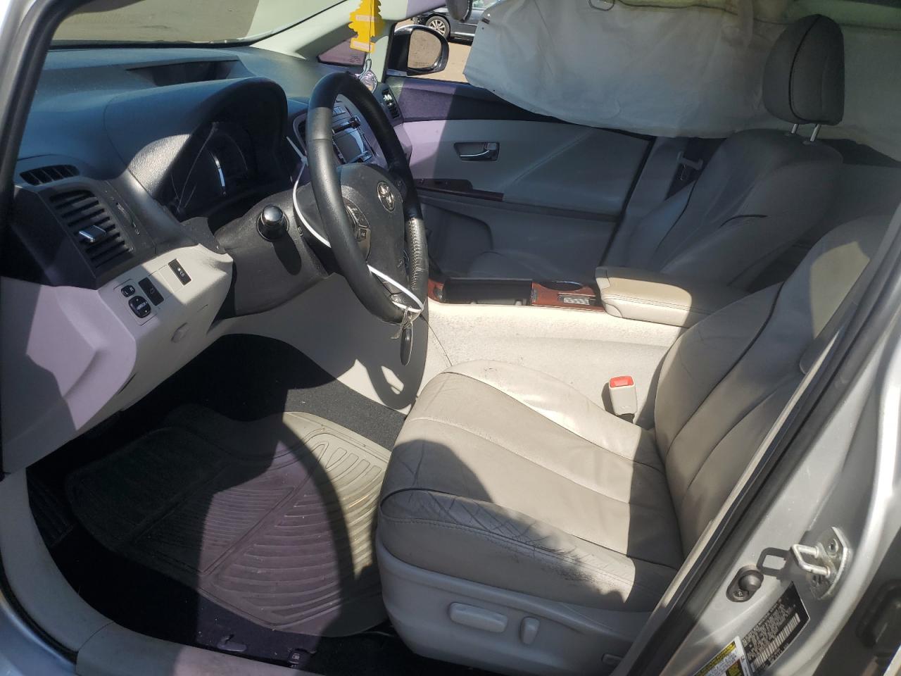 2010 Toyota Venza - Image 7