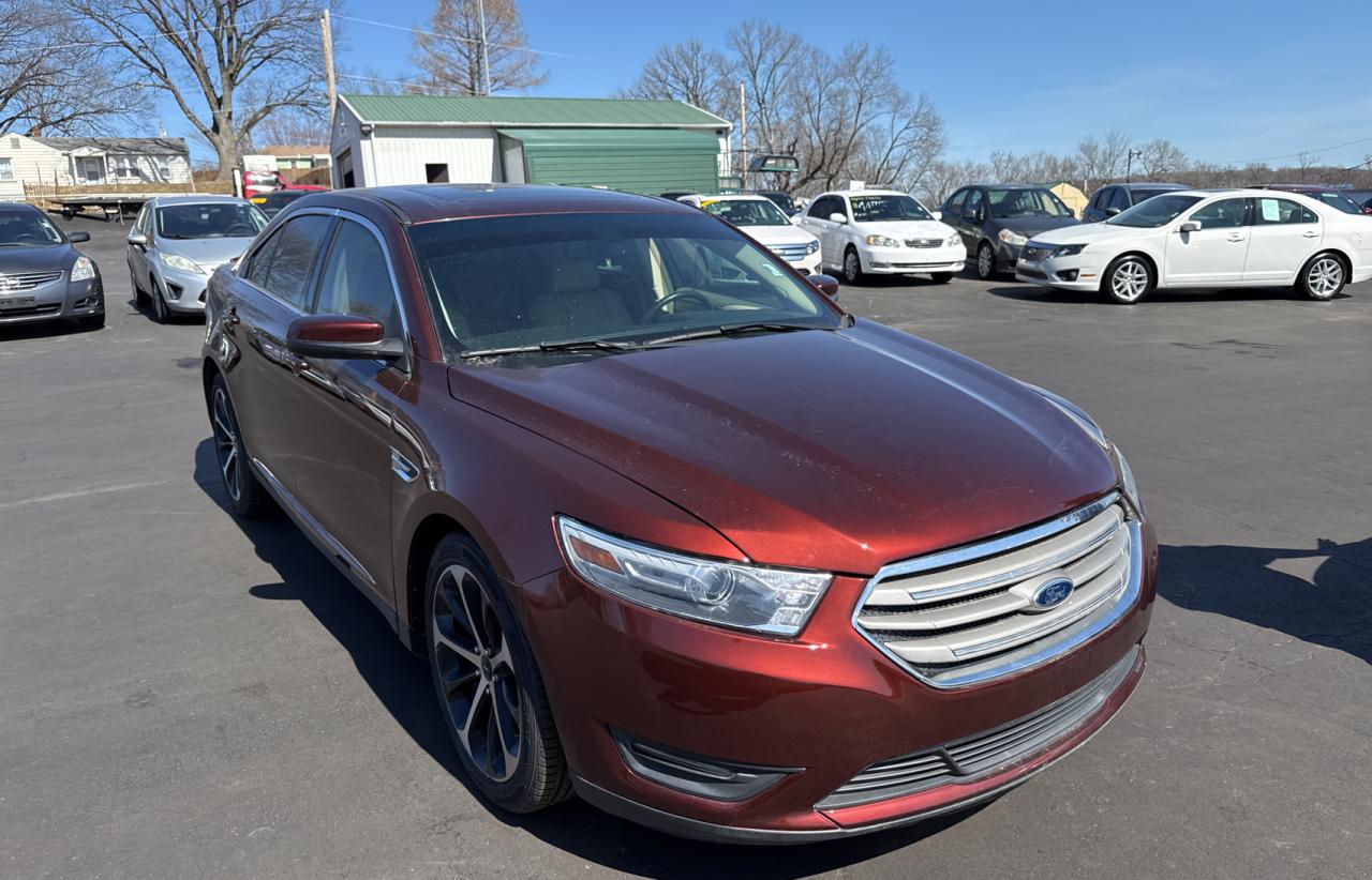 2015 Ford Taurus - Image 1