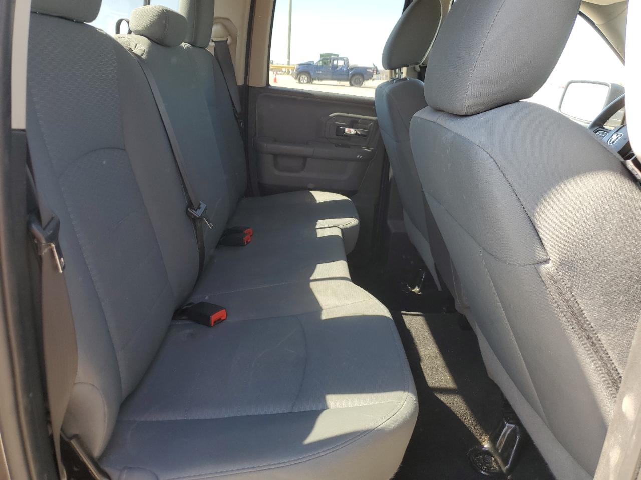 2015 RAM 1500 - Image 10