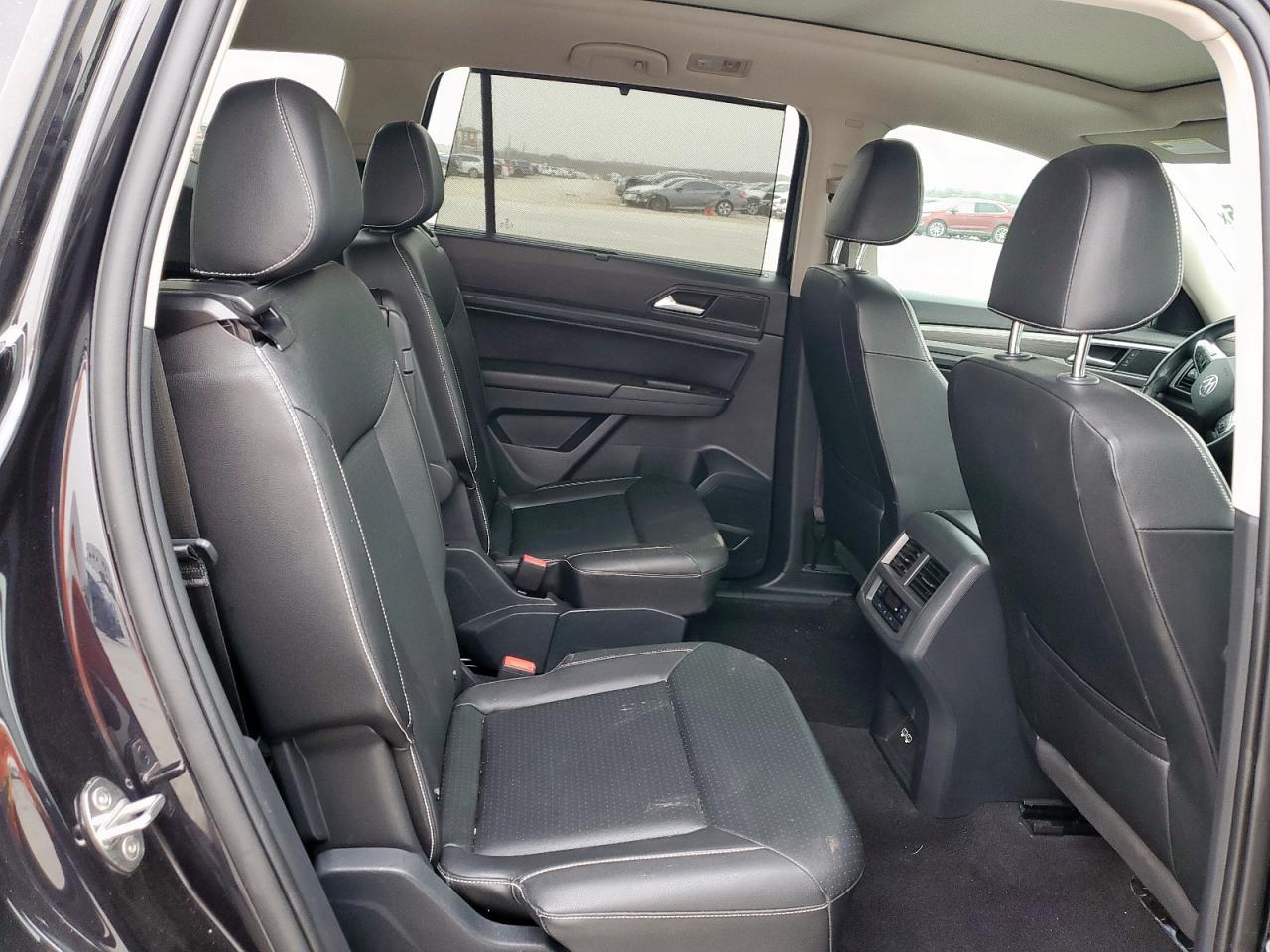 2021 Volkswagen Atlas - Image 11