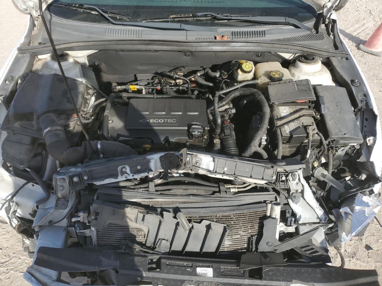 2015 Chevrolet Cruze - Image 11