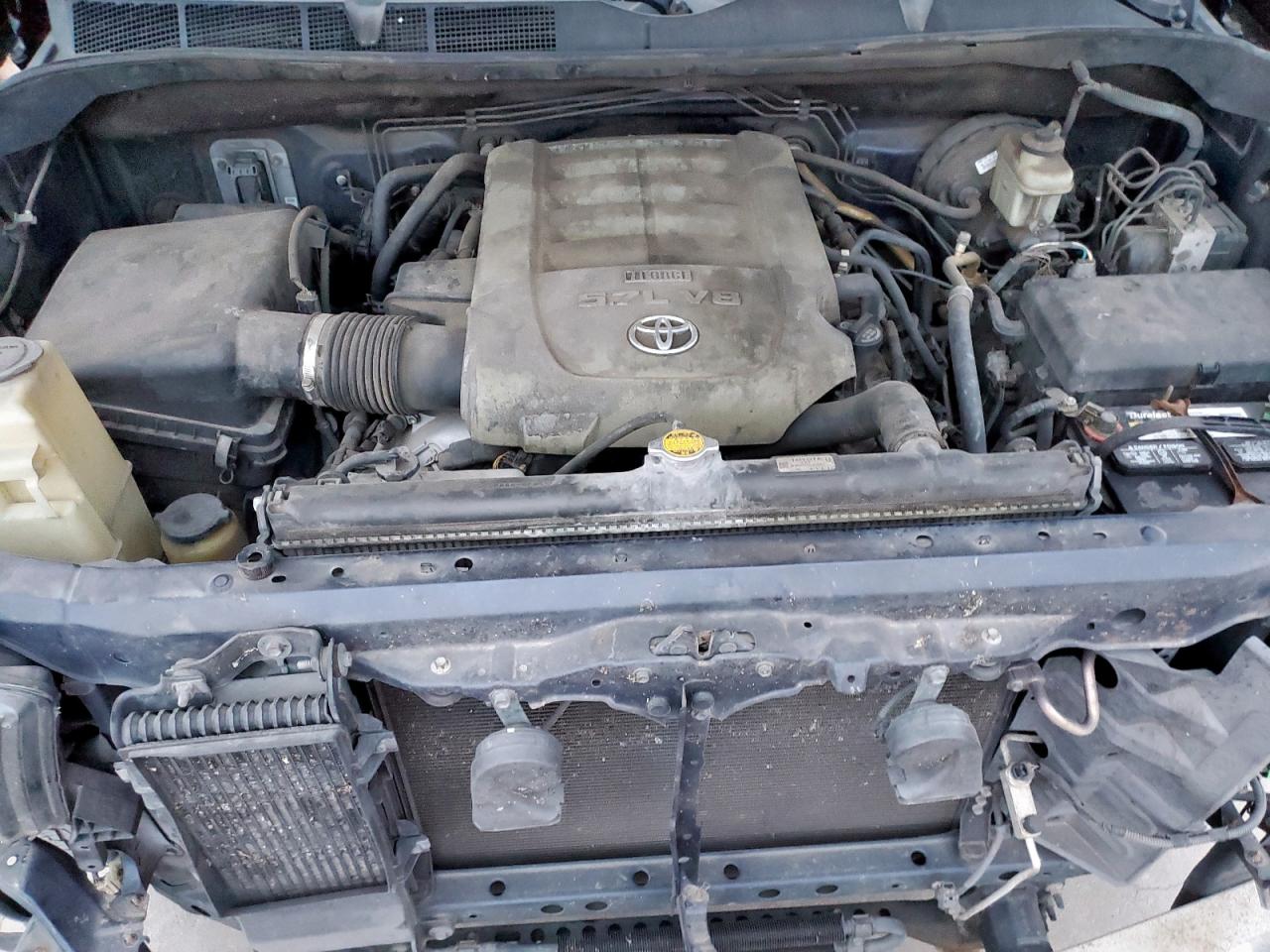 2010 Toyota Tundra - Image 11