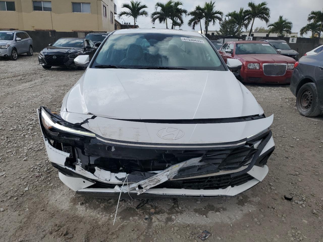 2024 Hyundai Elantra - Image 5