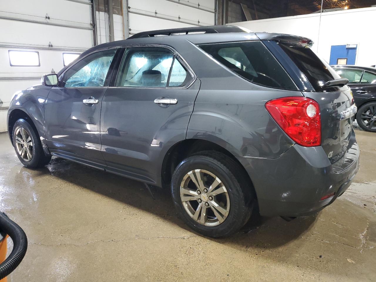 2011 Chevrolet Equinox - Image 2
