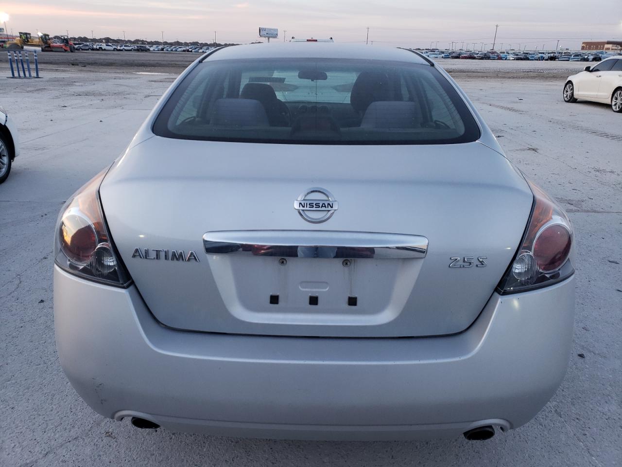 2012 Nissan Altima - Image 6