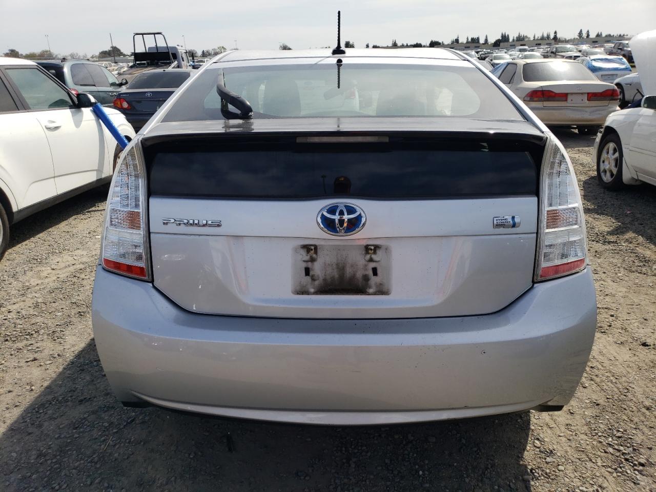 2010 Toyota Prius - Image 6