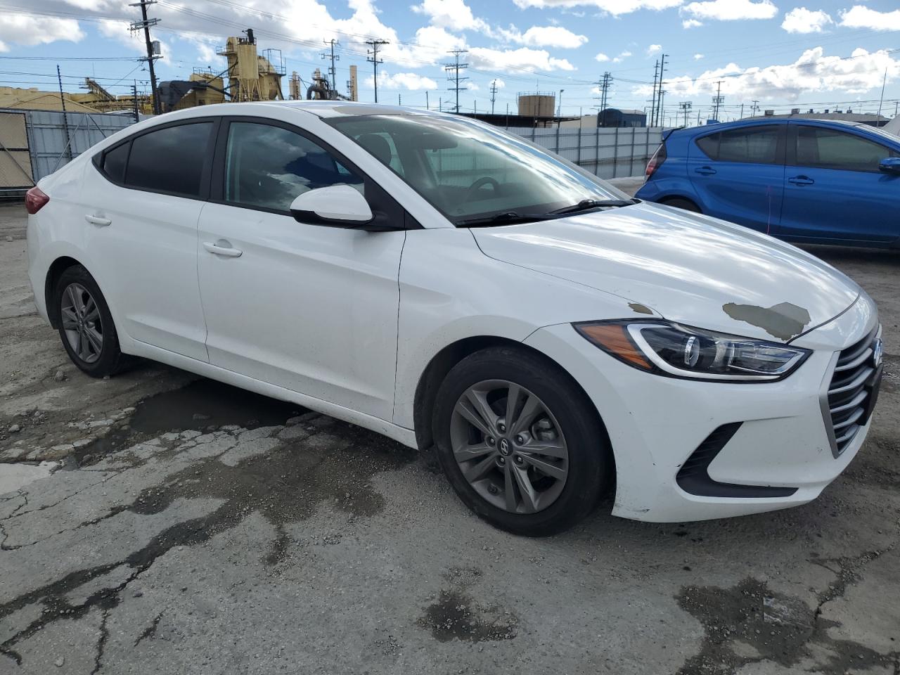 2017 Hyundai Elantra - Image 4