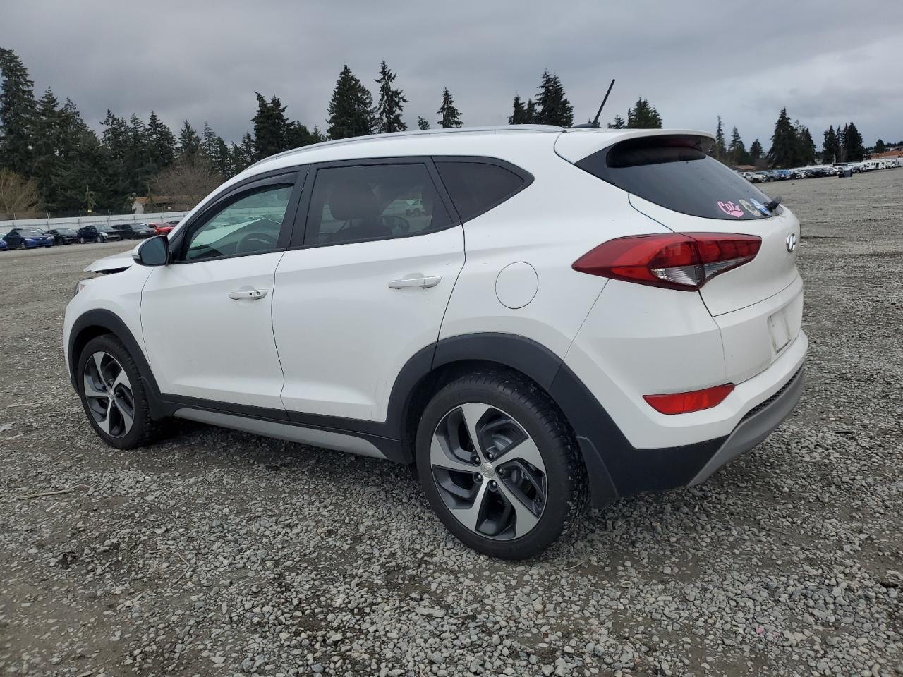 2017 Hyundai Tucson - Image 2