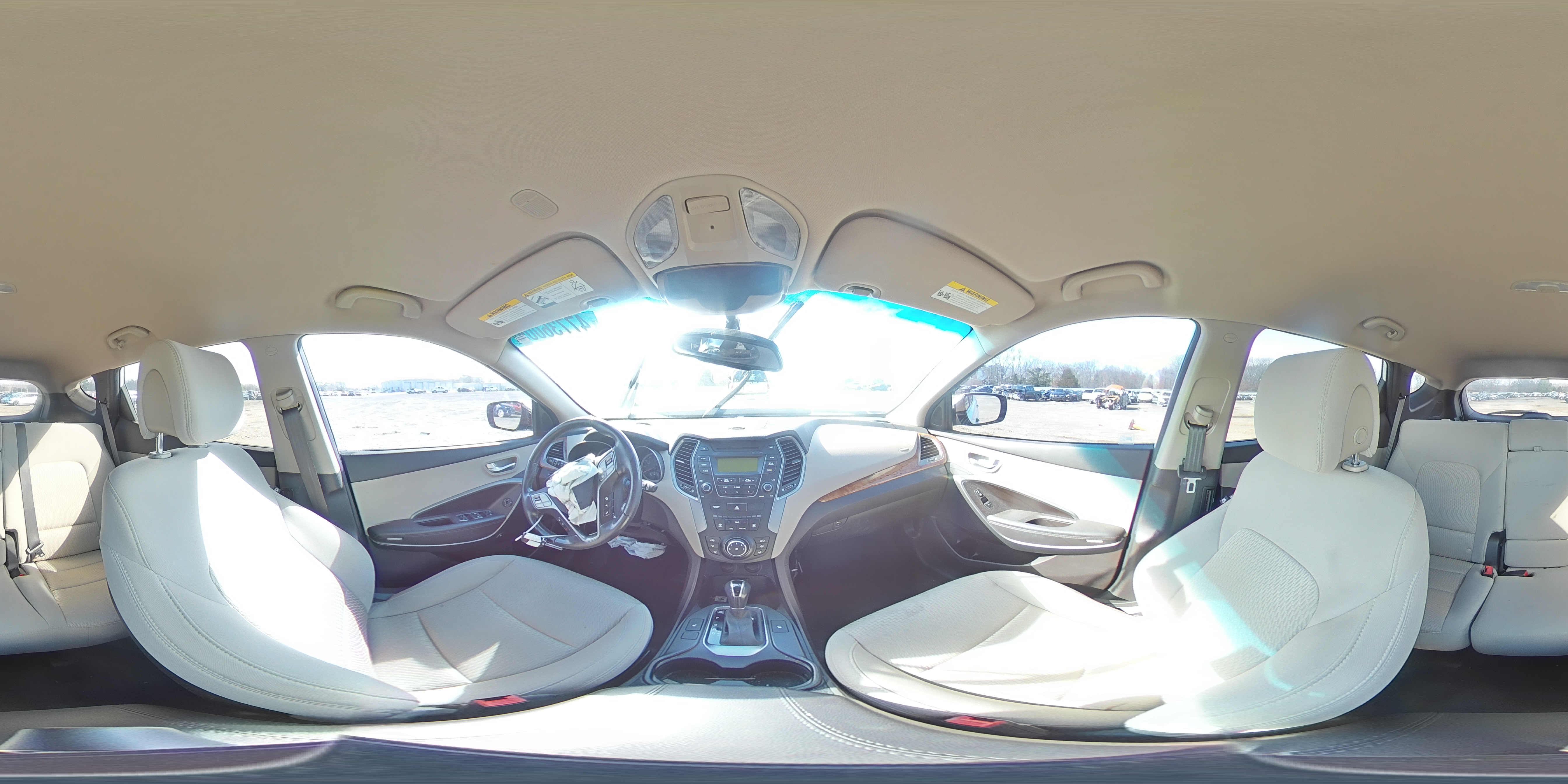 2013 Hyundai Santa Fe - Image 13
