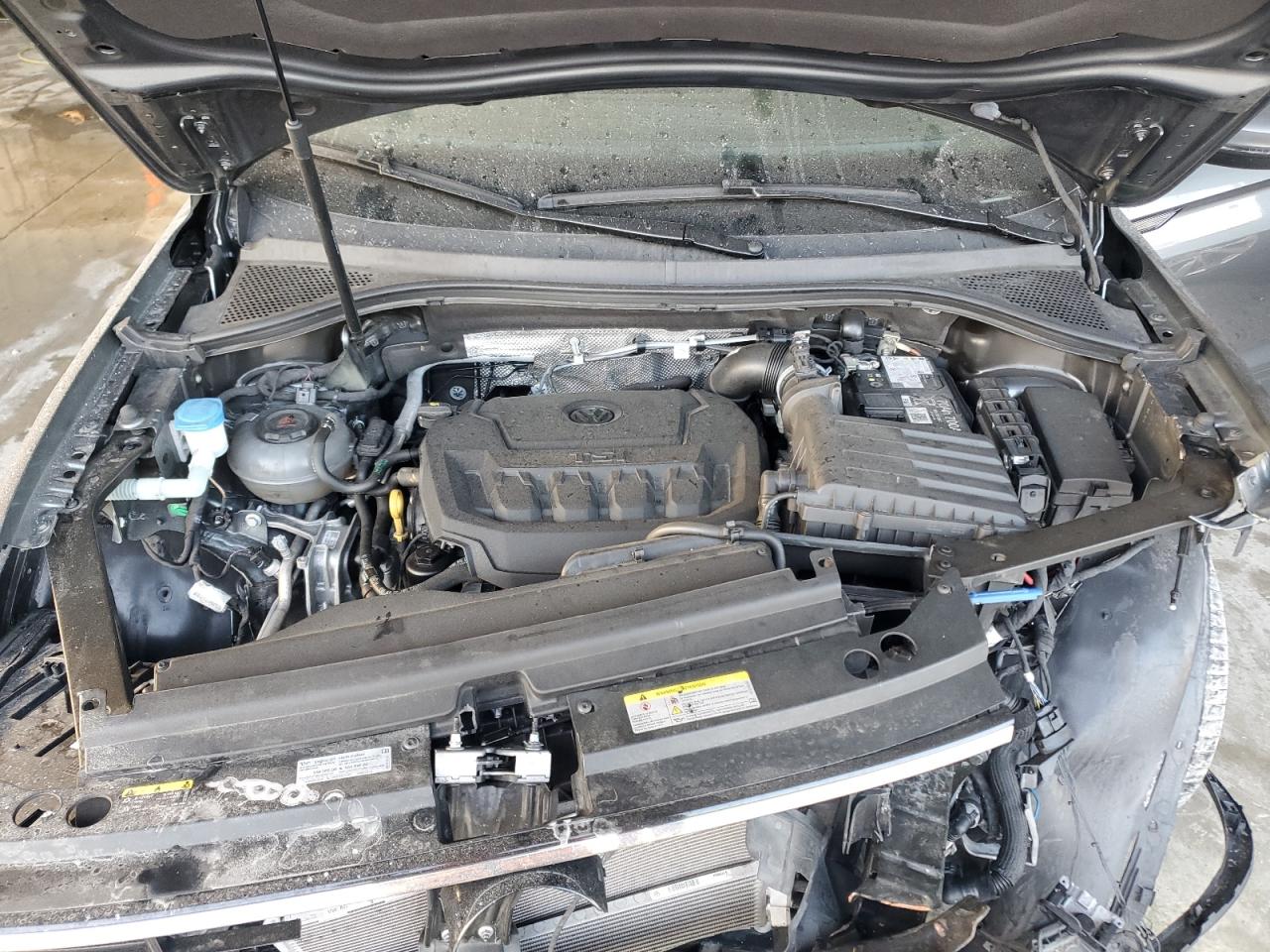 2024 Volkswagen Tiguan - Image 12
