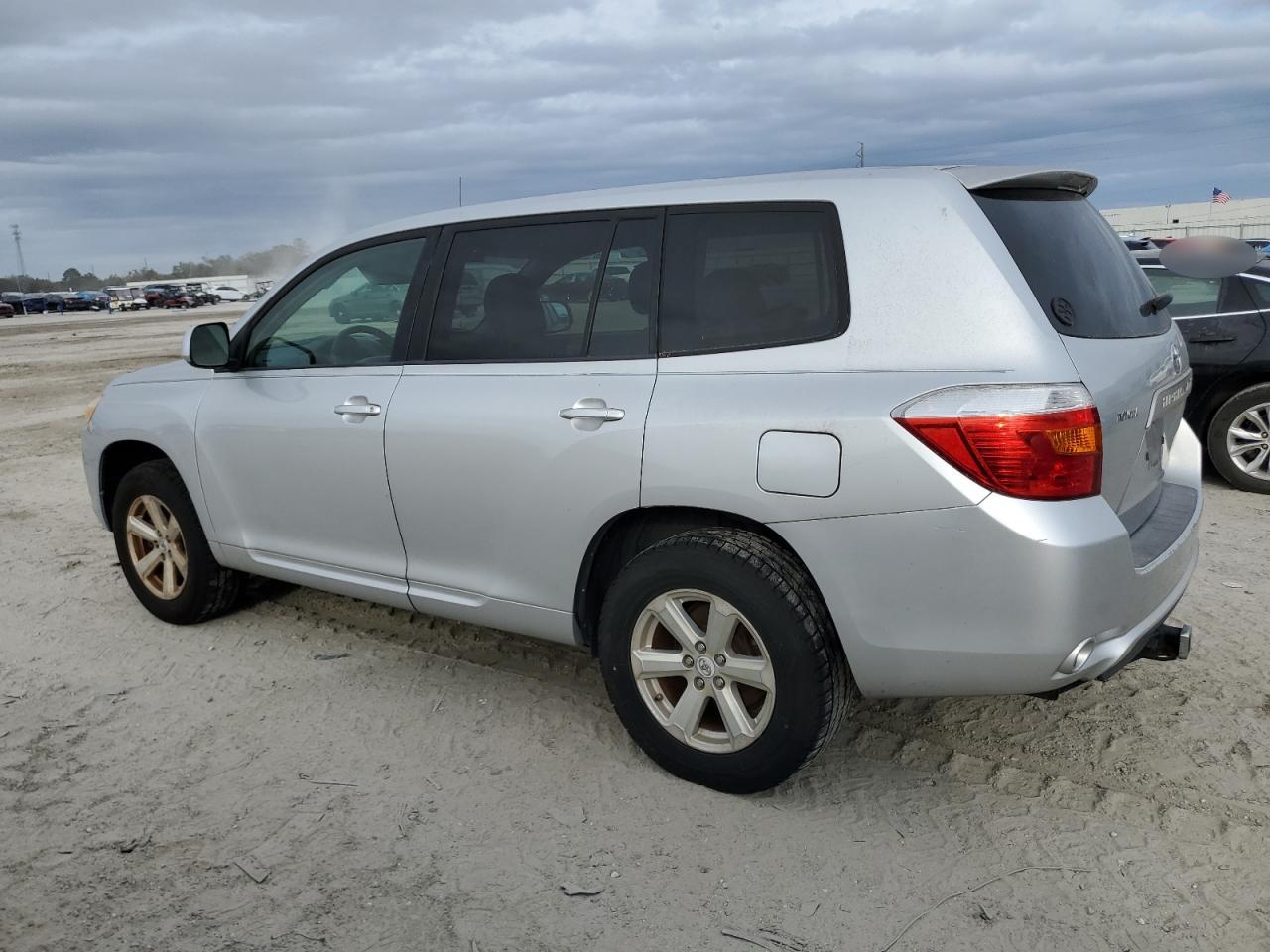 2008 Toyota Highlander - Image 2