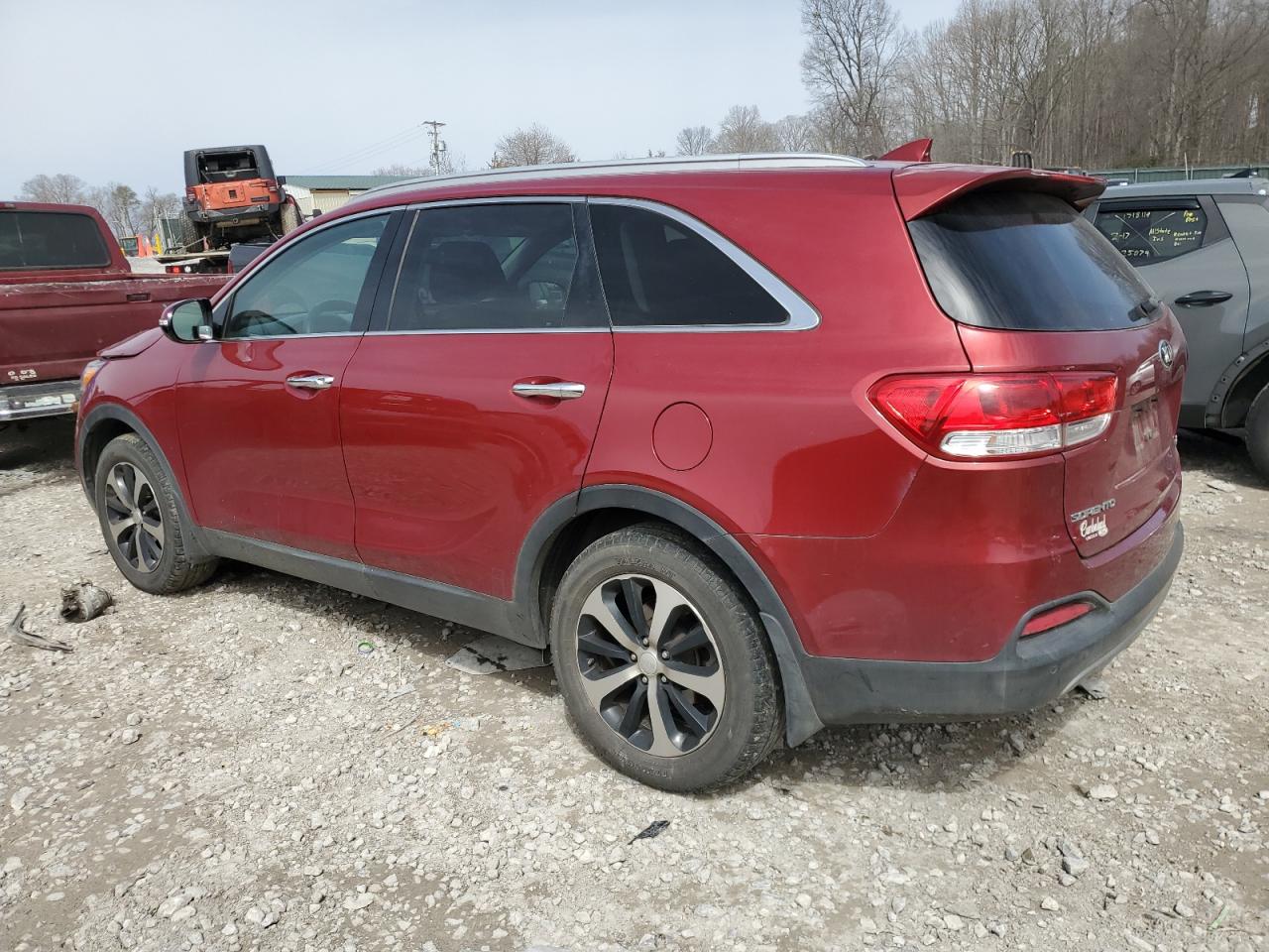 2016 Kia Sorento - Image 2