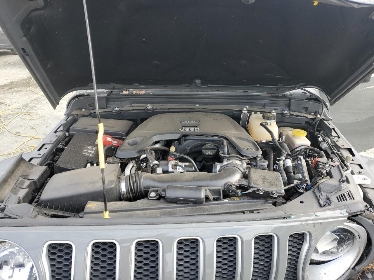 2021 Jeep Wrangler - Image 12